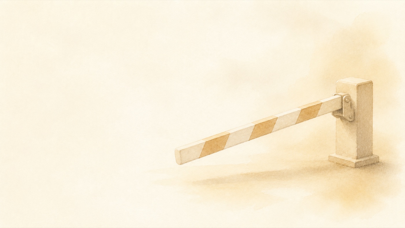 踏切の遮断機の水彩イラスト ― 受診に進むか迷うとき