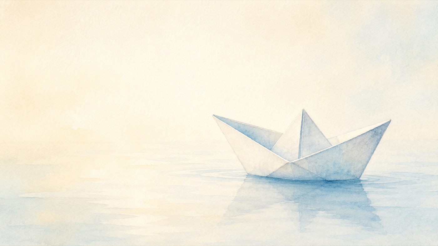 静かな水面に浮かぶ折り紙の小舟の水彩イラスト ― タイミング法の基本